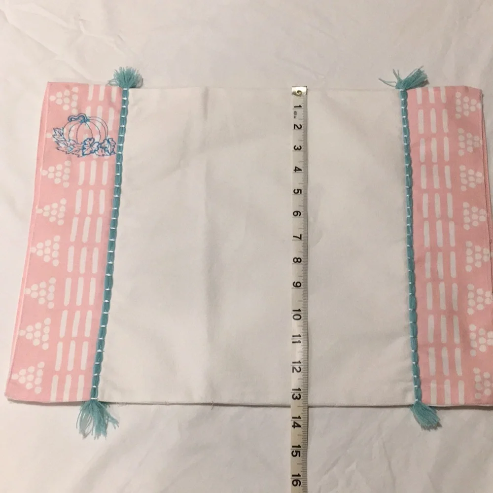 Handmade Pumpkins Table Runner and 2 Placemats  NEW